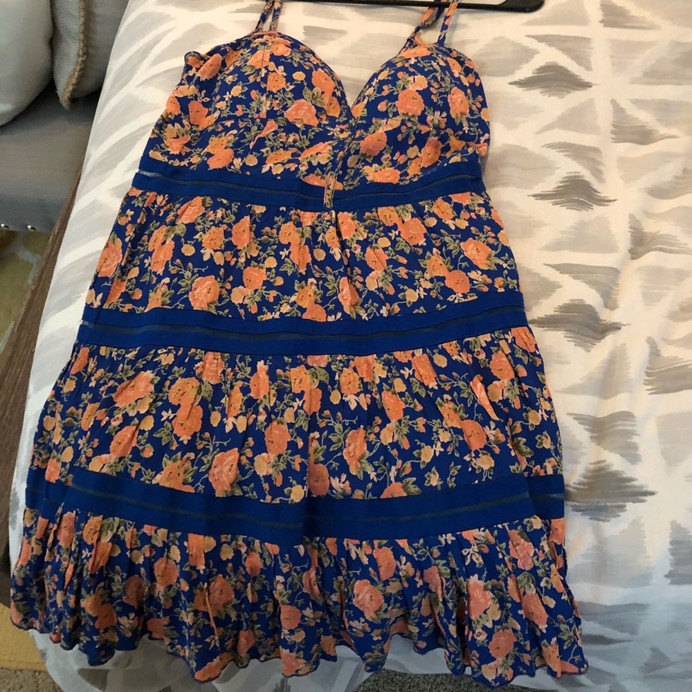 Tula rose dress. Size small. Blue and peach